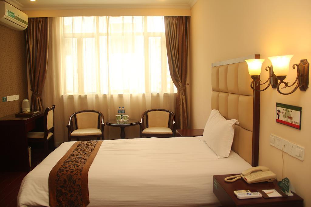 Greentree Inn Guangdong Guangzhou Jichang Road Express Hotel Стая снимка